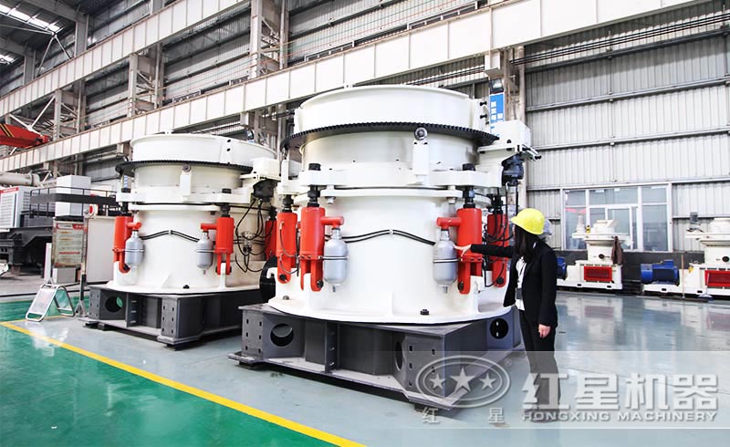 紅星機(jī)器破碎機(jī)生產(chǎn)車間