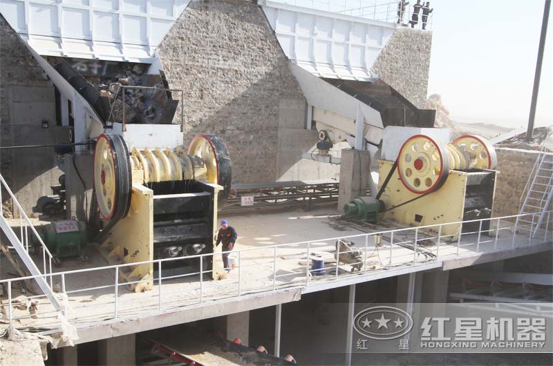 破碎機(jī)現(xiàn)場(chǎng)