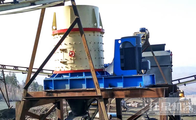 立式制砂機(jī)工作現(xiàn)場(chǎng)